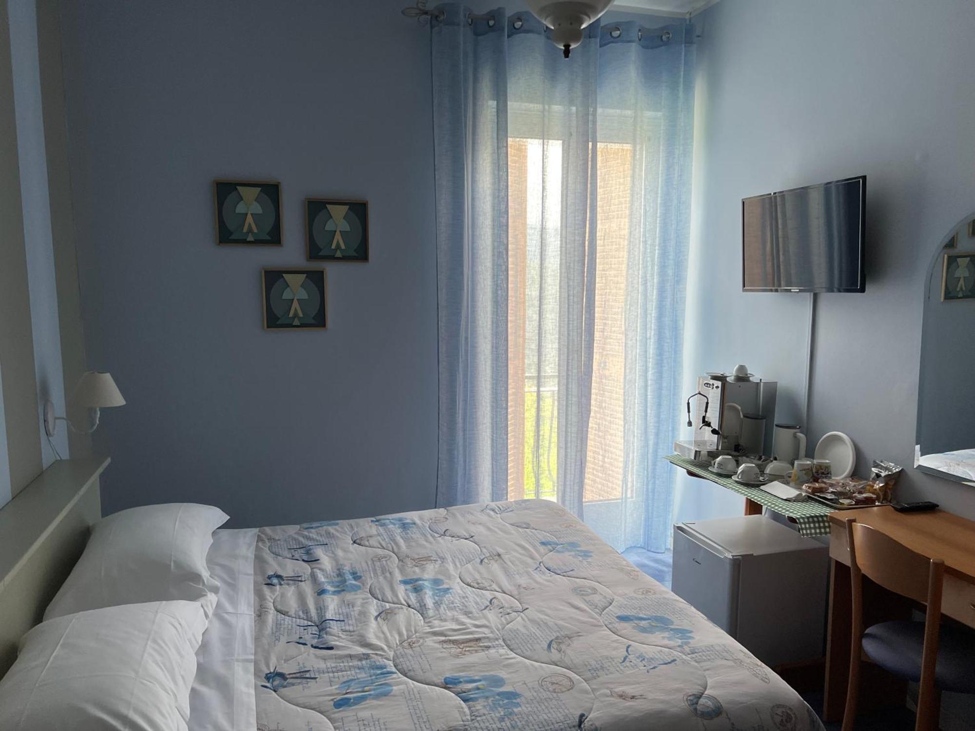Hotel Meri Framura Buitenkant foto